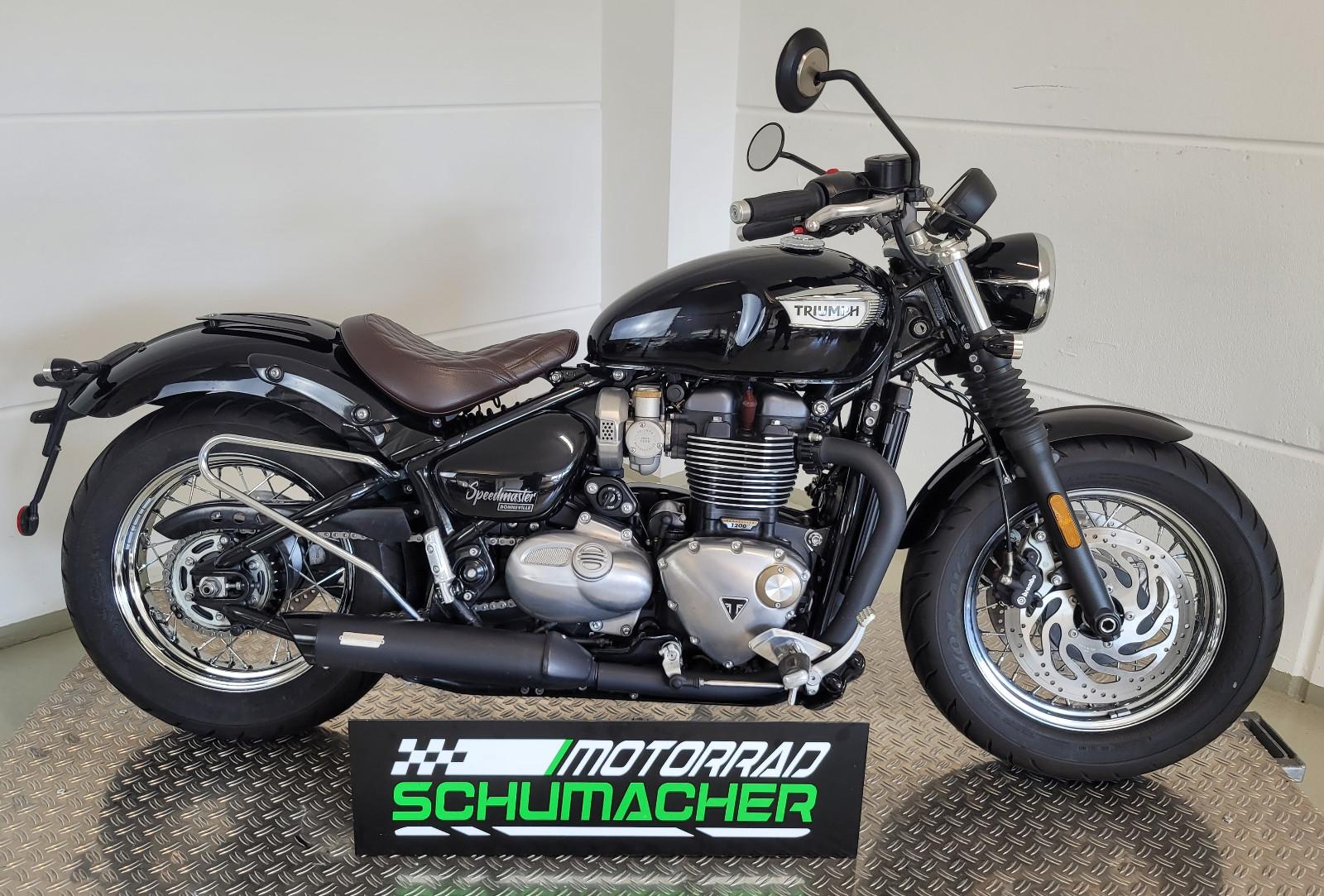 Triumph Bonneville Speedmaster **Vance & Hines**