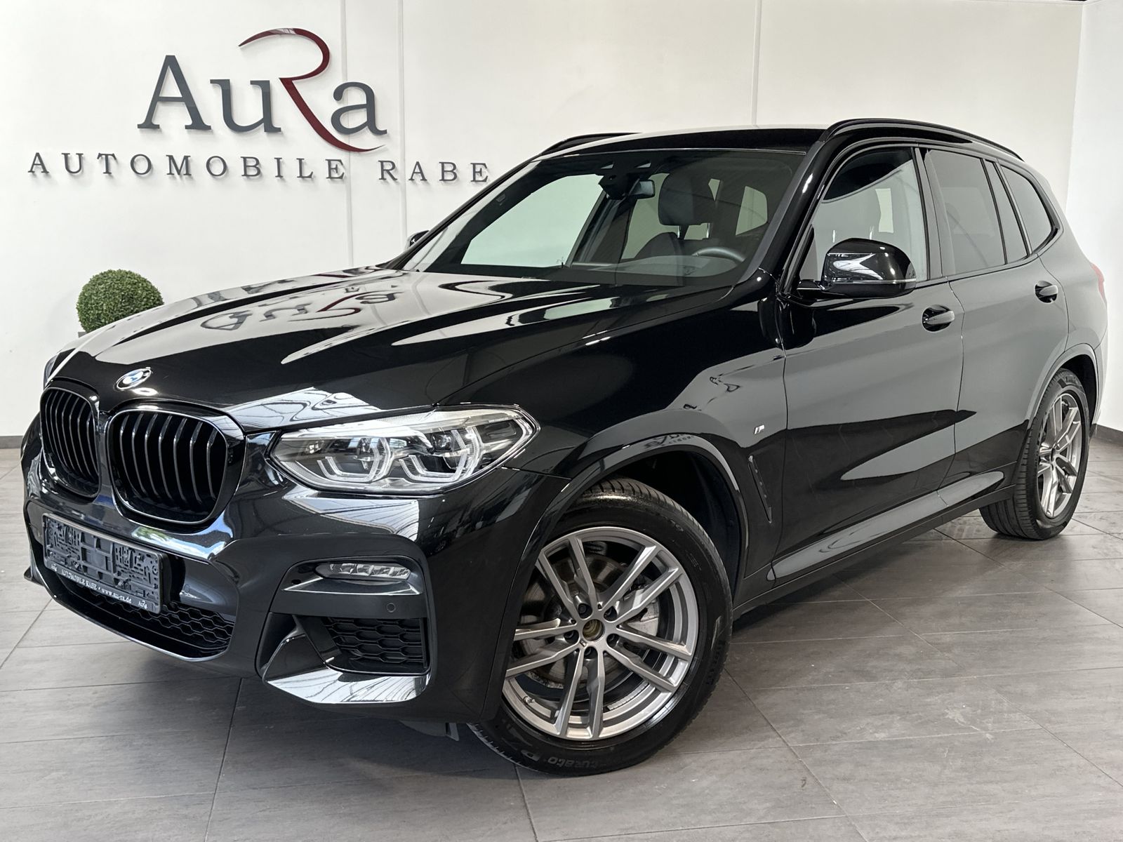 Fahrzeugabbildung BMW X3 xDrive20d M-Sport NAV+LED+HEAD-UP+KEYLESS+DAB