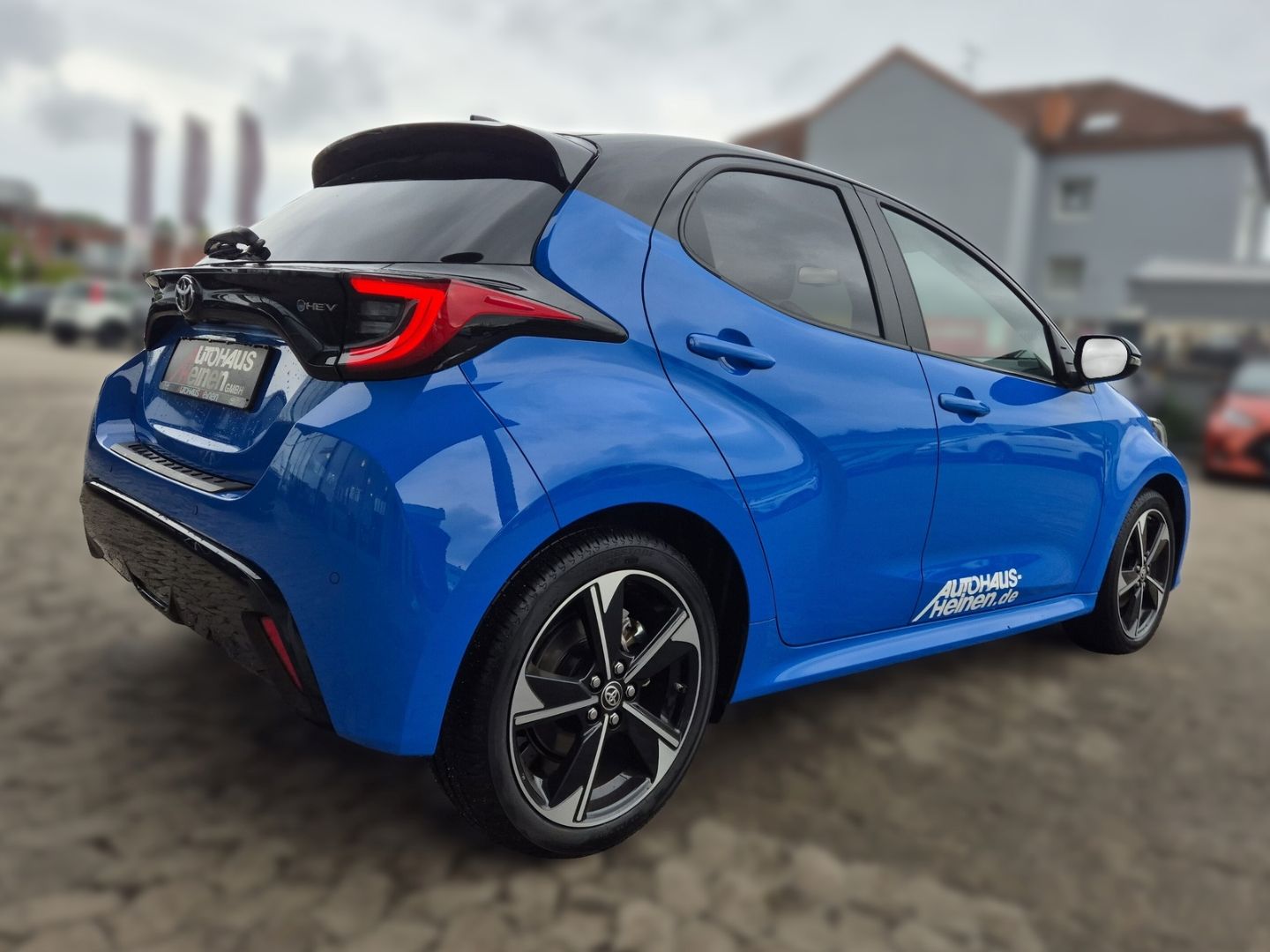 Fahrzeugabbildung Toyota Yaris Hybrid Premiere Edition 1.5 Dual-VVT-iE EU