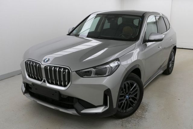 BMW iX1 xDrive 30 xLine ACC HuD AHK 360°NP:69.000€