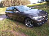 BMW 525d Touring 6-Zylinder Automatik top - BMW 525 aus 2010: Kombi