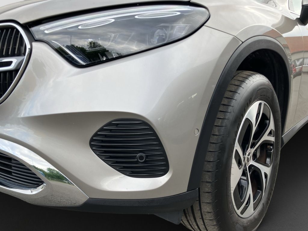 Fahrzeugabbildung Mercedes-Benz GLC 300 e 4M AVANTGARDE*AHK*360°KAM*DIGIT-LIGHT