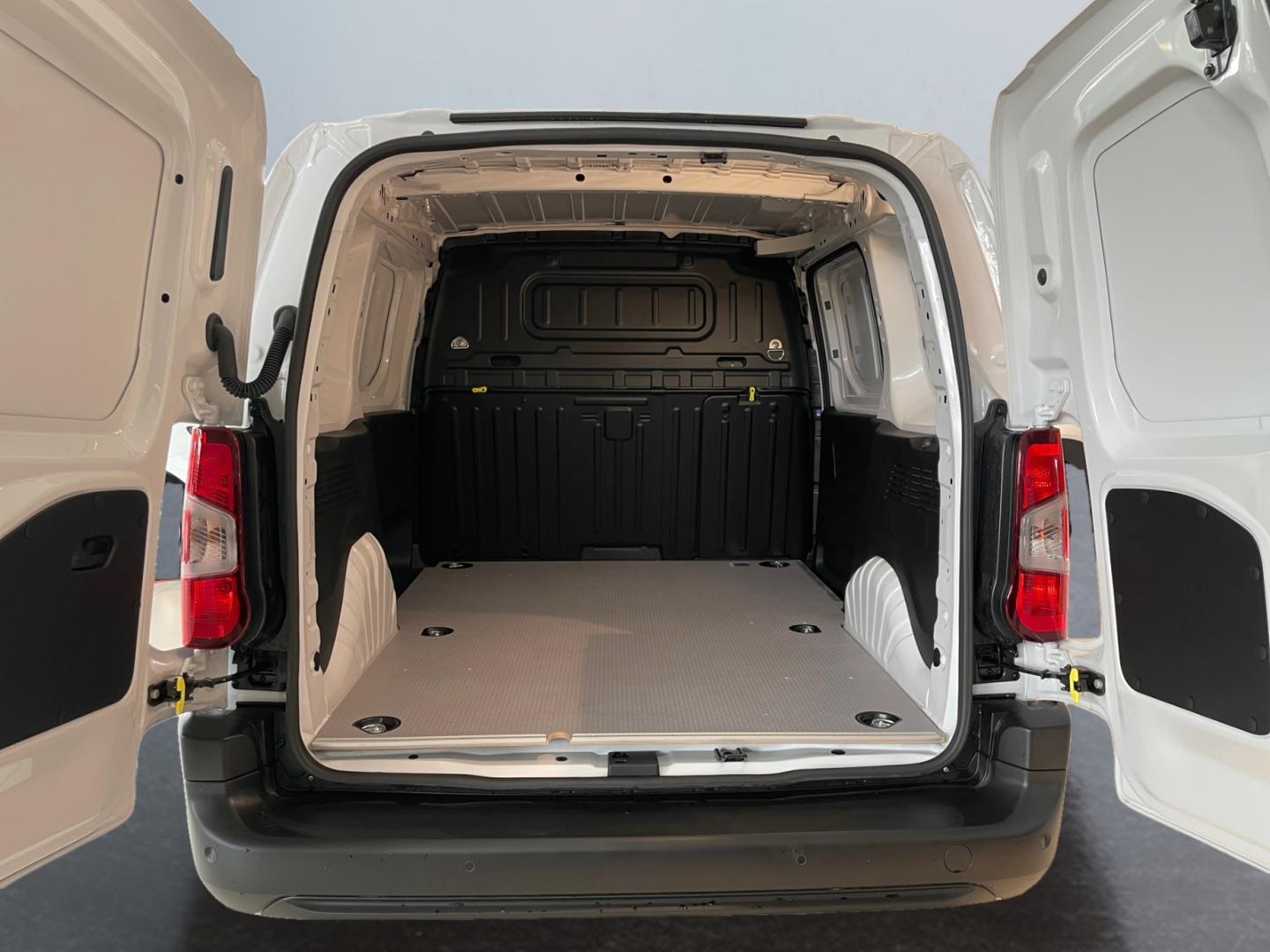 Toyota Proace 1,2 l P, Meister, L1 6MT 4 Türen, 3, миниатюра 15