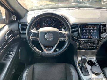 Jeep Grand Cherokee - 12