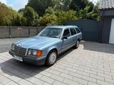 Mercedes-Benz 300TE W124/S124 - Mercedes-Benz 300 mit Benzin-Antrieb: Kombi