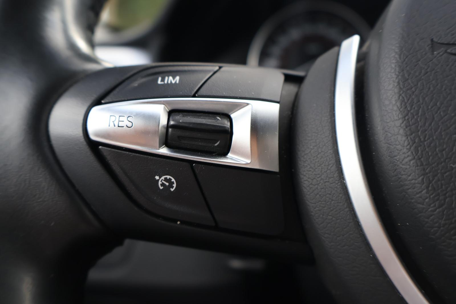 BMW 320i M Sport LED Navi Tempomat el. Heckklappe