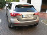 Mercedes-Benz Mercedes-AMG A 35, 4MATIC DCT, Panorama 19 Zoll  - graue Mercedes-Benz A 35 AMG