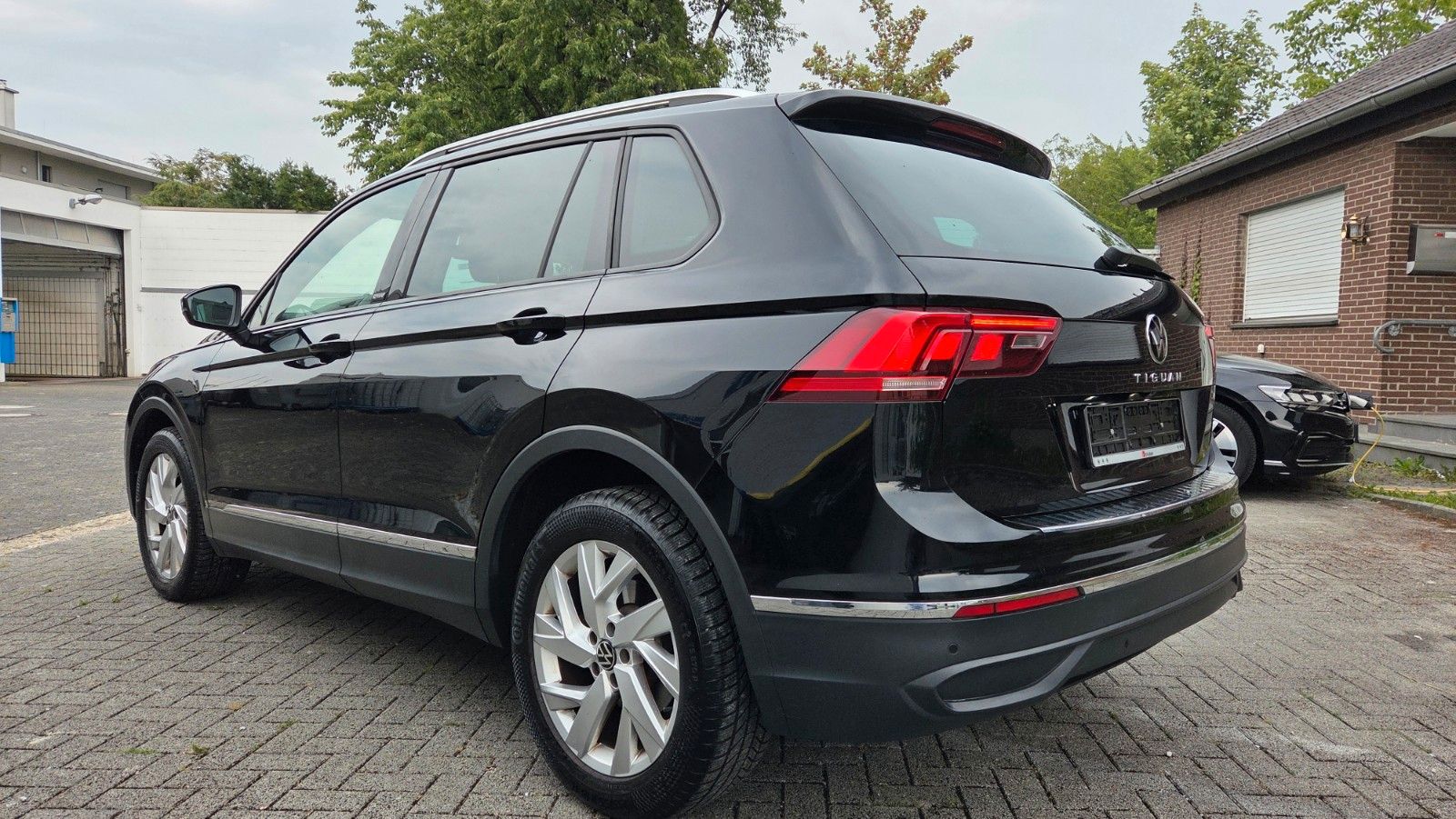 Volkswagen Tiguan Active1.5-150-PS-6G*LED+KAMER+NAV+KLIMMAU foto 12