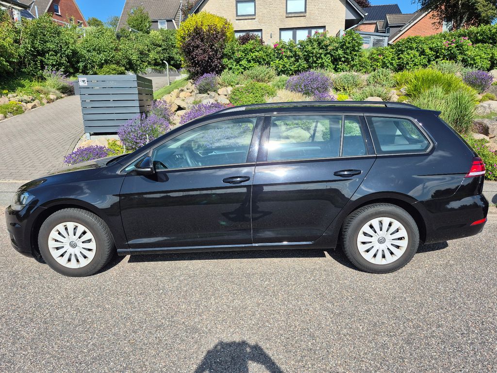 Image of Volkswagen Golf