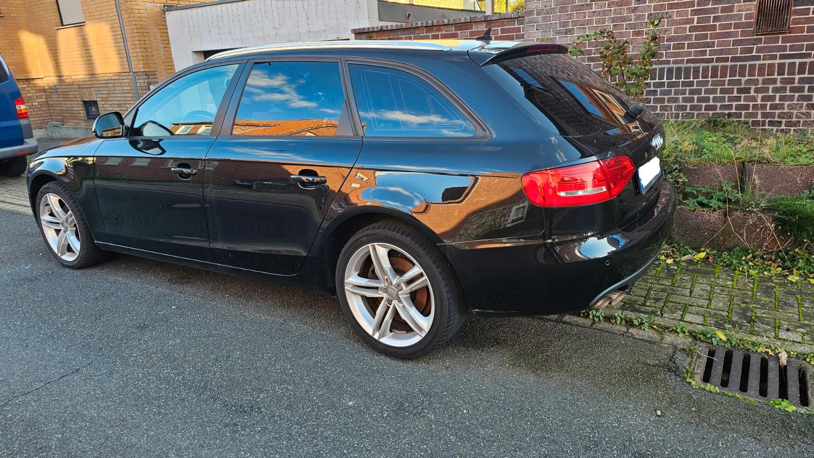 Audi A4 2008 — interior