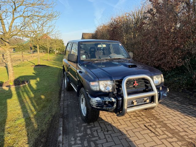 Mitsubishi Pajero 2800 Turbo-Diesel GLS