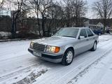 Mercedes-Benz W124 300E H Kennzeichen - Mercedes-Benz 300: W124 300e