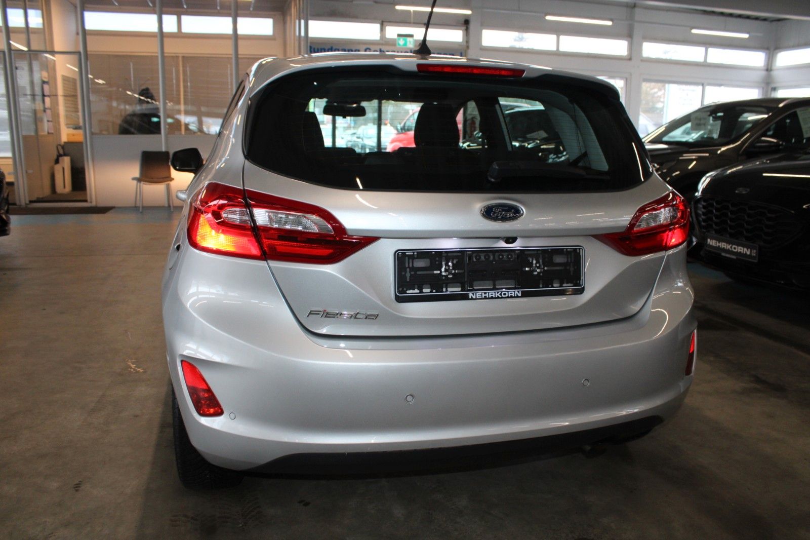 Fahrzeugabbildung Ford Fiesta Cool & Connect 5-T CAM PDC KLIMA WinterP.