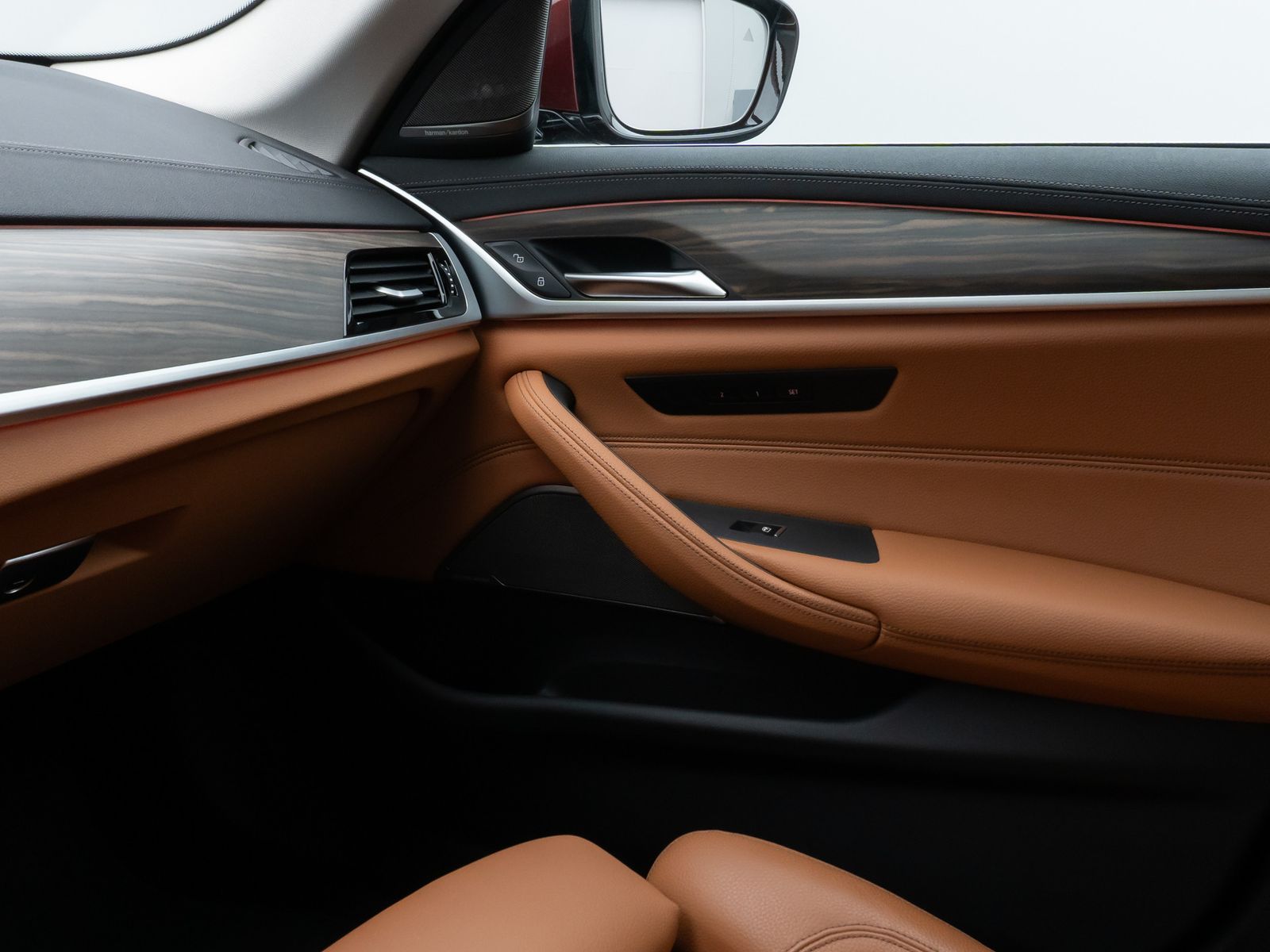 Fahrzeugabbildung BMW 540d xD LuxuryLine 360°Laser HUD DAB H/K Komfort