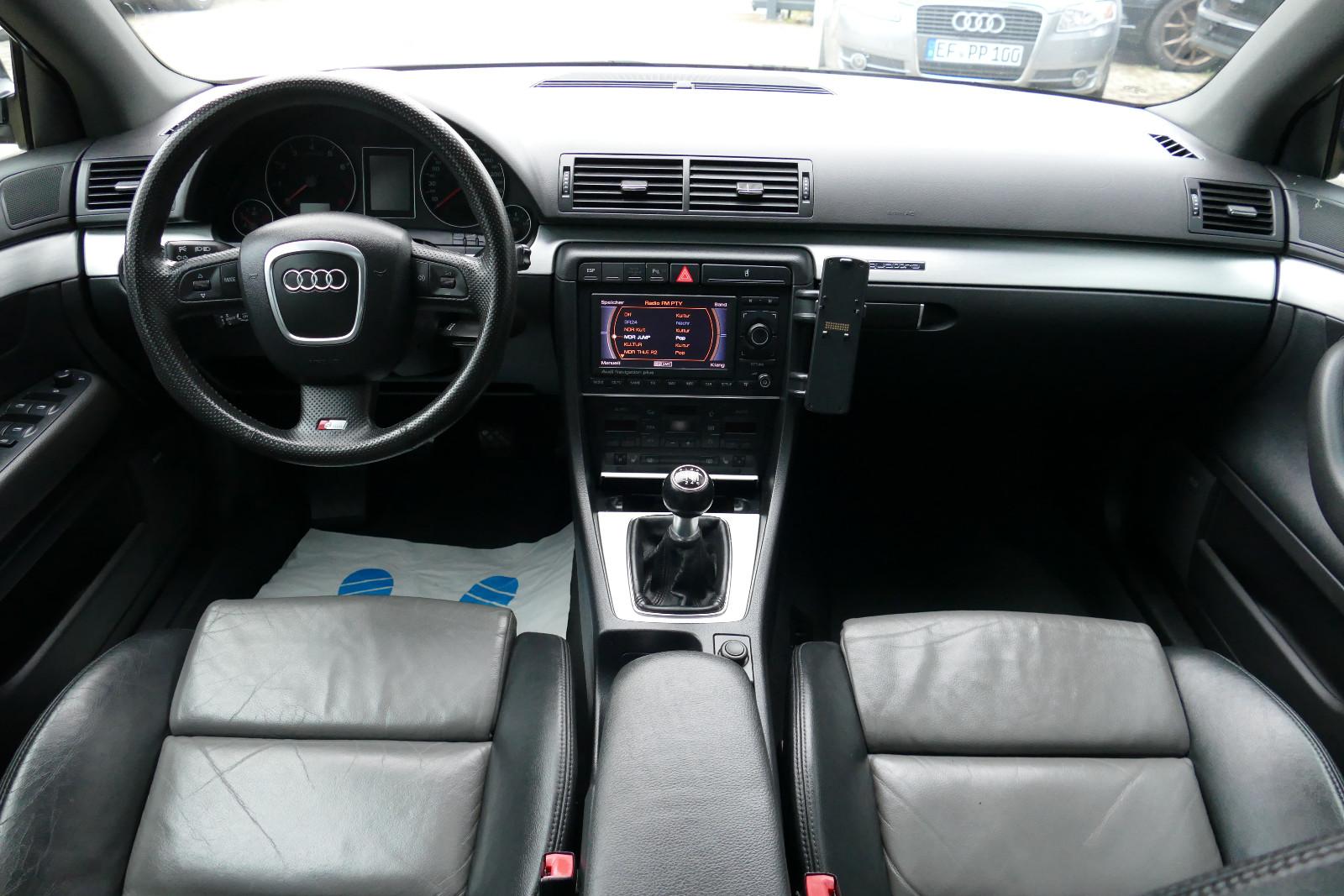 Audi Quattro 2005 — photo 12
