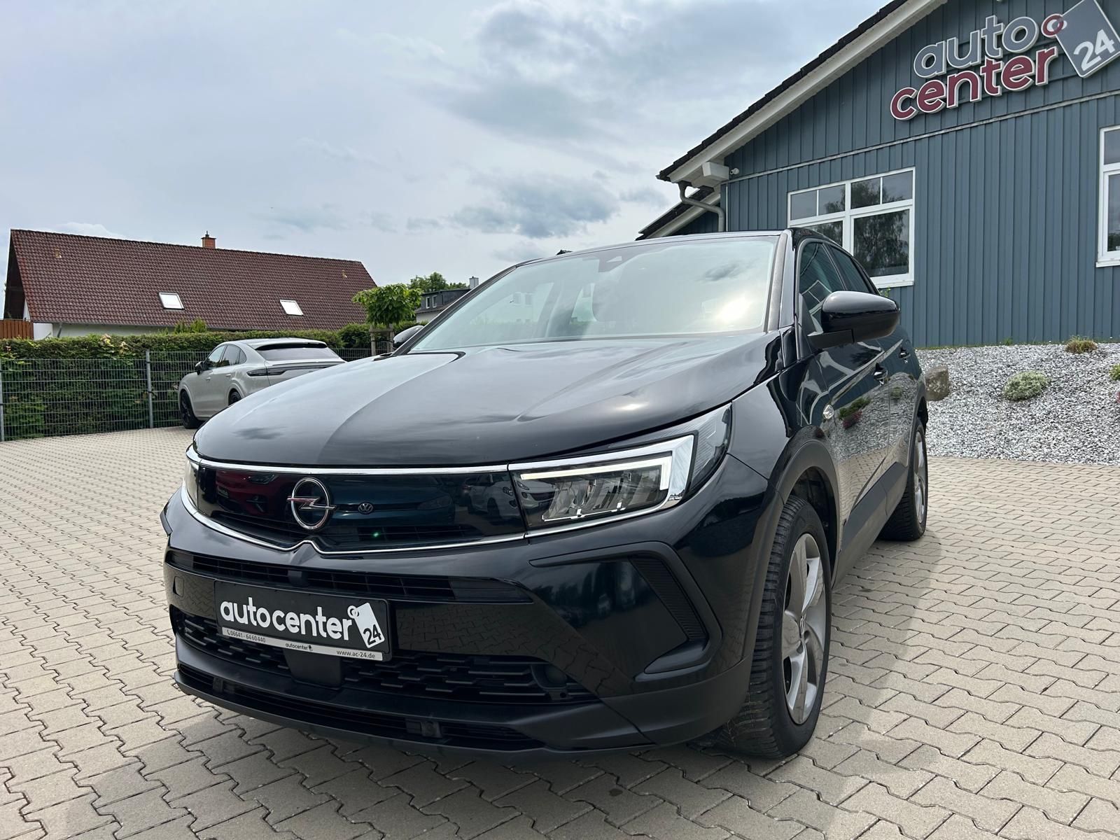Fahrzeugabbildung Opel Grandland|Hybrid|4x4|AHK|1.Hand|LED|Standheizung