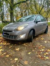 Renault Grand Scenic 2.0 Diesel - gebrauchte Renault Grand Scenic aus dem Jahr 2010