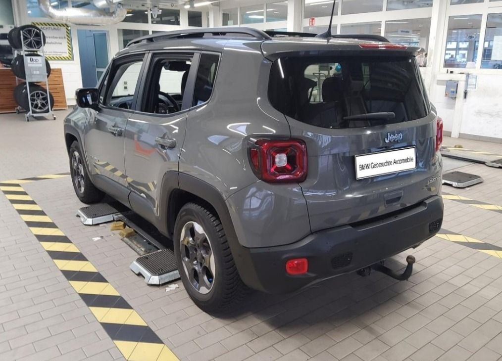 Fahrzeugabbildung Jeep Renegade 1.3 T-GDI Limited FWD KENWOOD PANORAMA