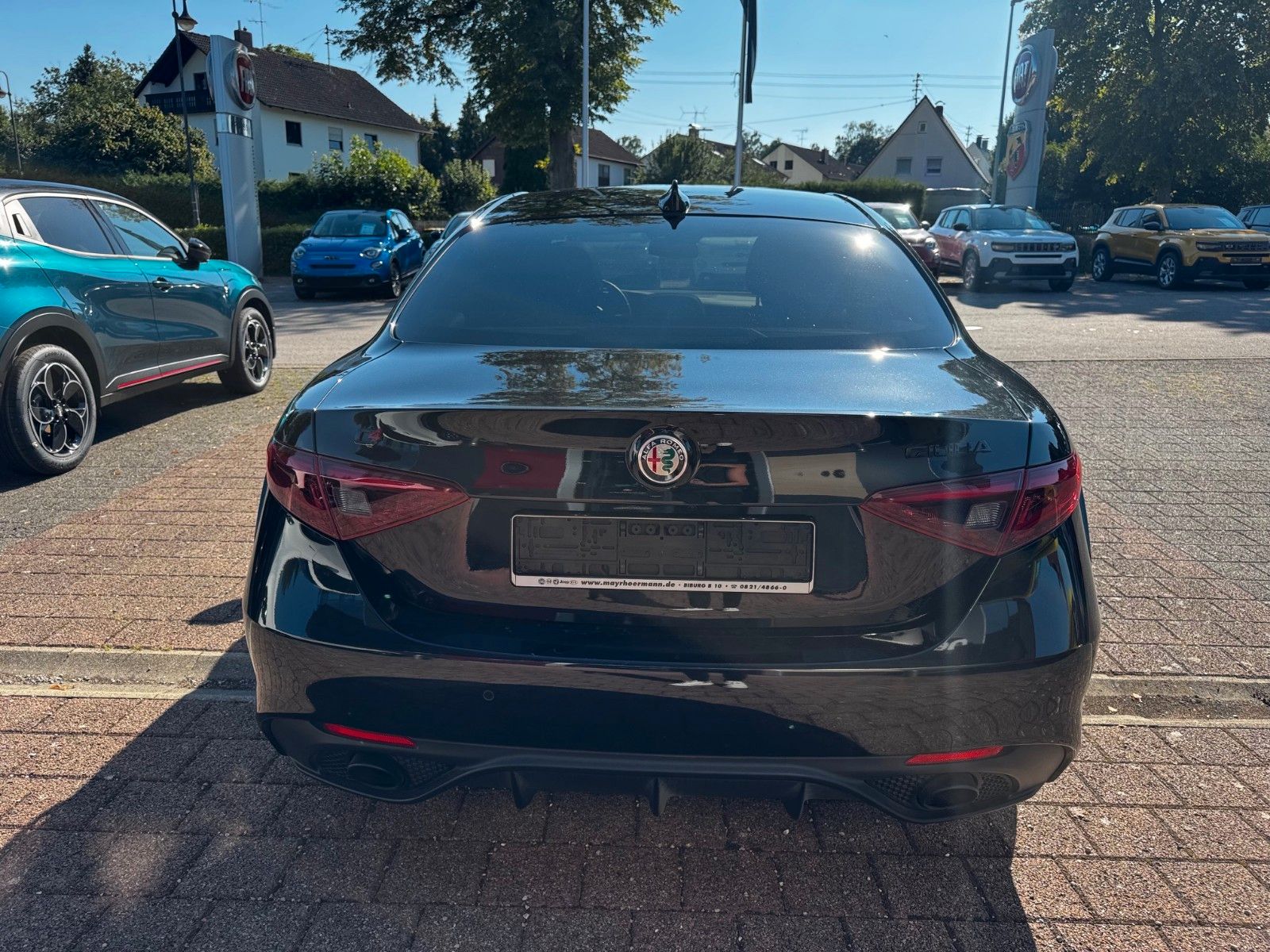 Fahrzeugabbildung Alfa Romeo Giulia 280 PS Q4 Estrema Panorama Navi Carbon