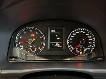 MYAUTOCENTER – Gebraucht- und Jahreswagen mit Werkstattservice in Pfaffenhofen Volkswagen Touran Comfortline *7-SITZER*2-ZONEN*TEMPO*