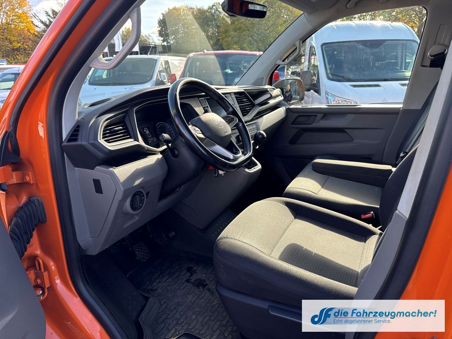 Fahrzeugabbildung Volkswagen Transporter T6.1 Pritsche 150PS Doppelkabine lan