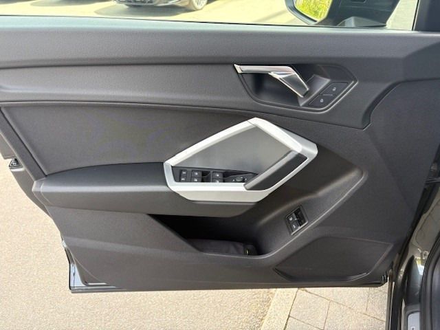 Audi Q3 SPORTBACK S LINE 45 TFSIe +WINTERRÄDER+AHK+ foto 8