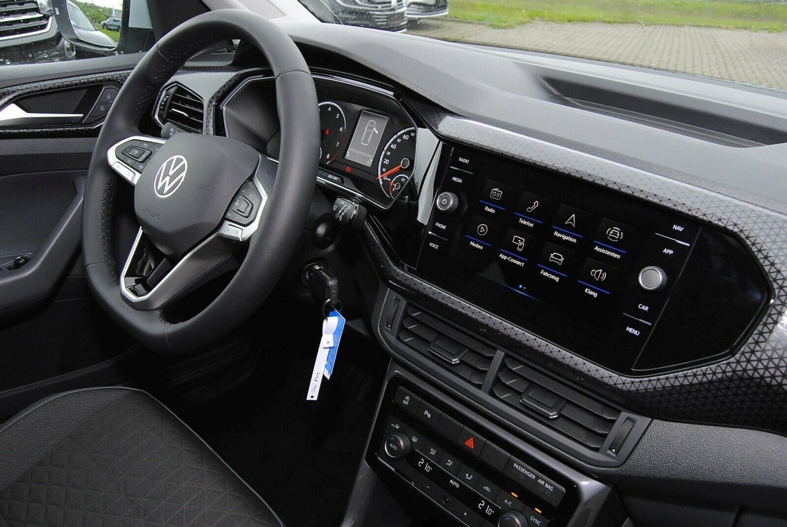 Fahrzeugabbildung Volkswagen T-Cross Style 1.0 l TSI OPF 6-Gang Navi