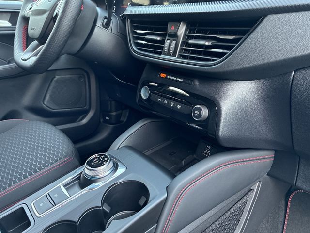 Ford Kuga ST-Line 1.5 Temp+Klima+Navi+LED+5 J. Garant