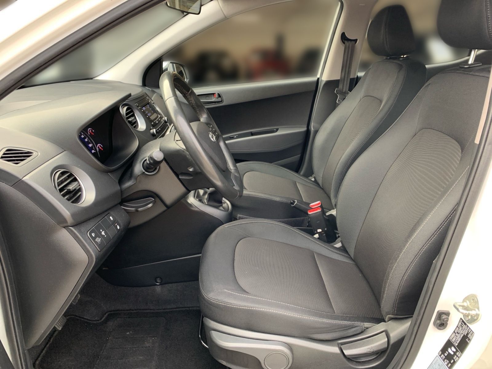 Fahrzeugabbildung Hyundai i10 1.0 Trend Sitzheizung