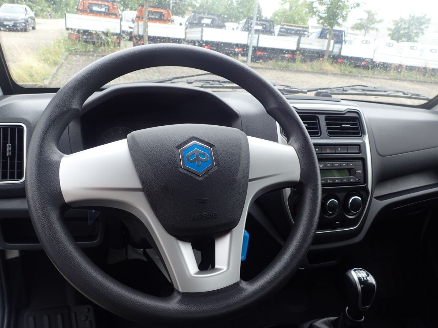 Fahrzeugabbildung Piaggio Porter NP6 Singlewheel Pick-up 2,8m Ladefläche L