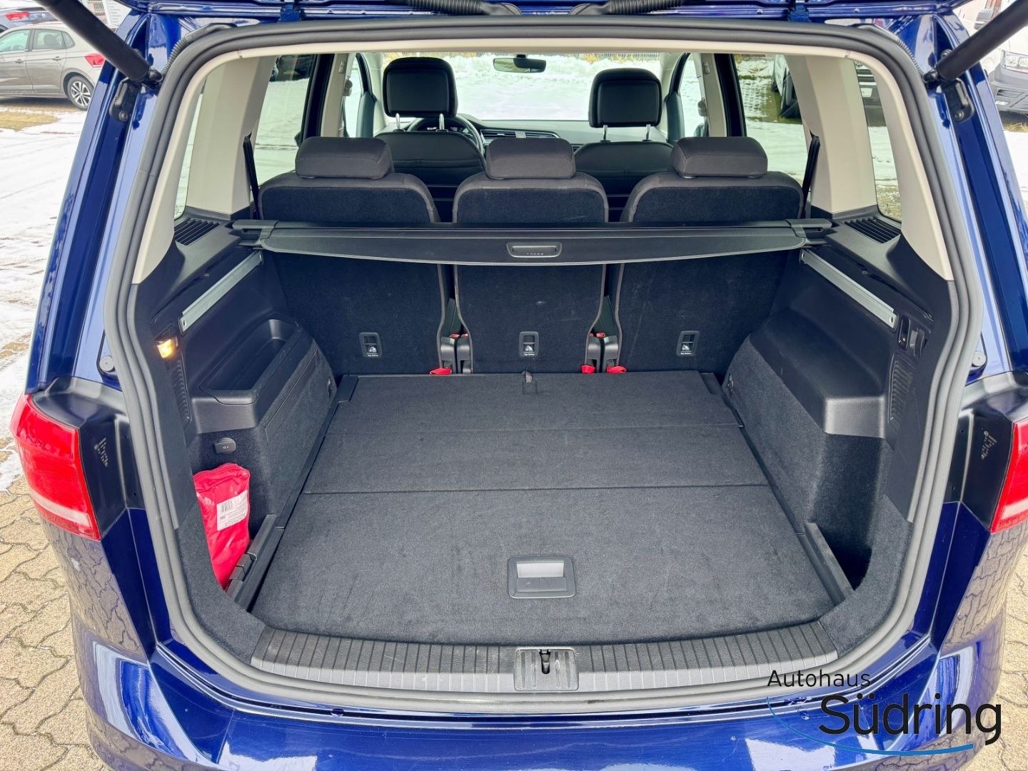 Touran 1,4 TSI Highline DSG AHK Navi LED ACC