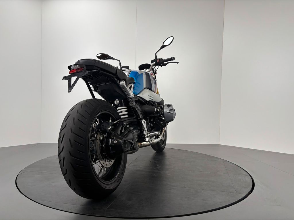 Fahrzeugabbildung BMW R NineT *OPTION 719