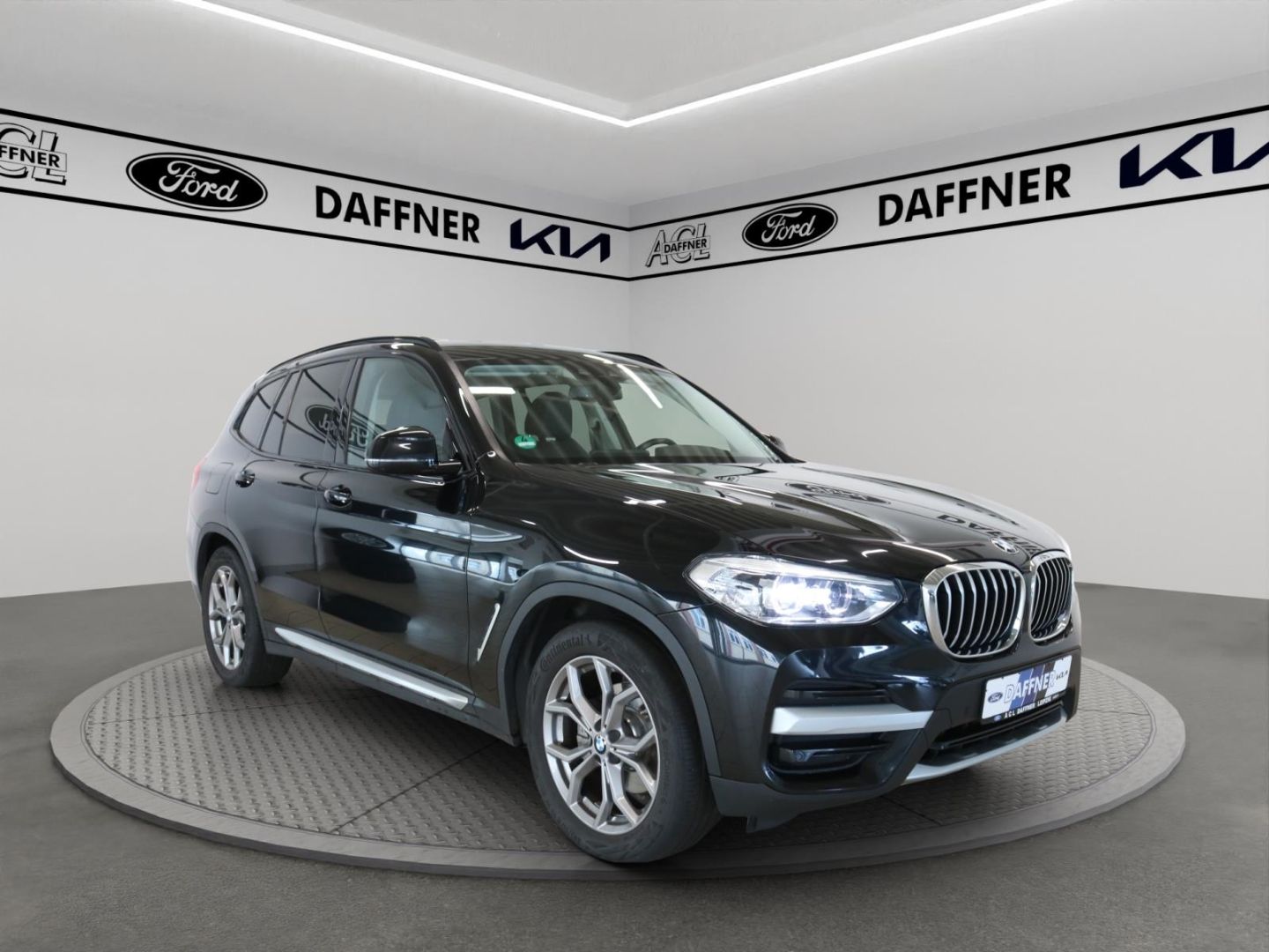Fahrzeugabbildung BMW X3 xDrive 20 d xLine X-Line Navi el. Heckklappe