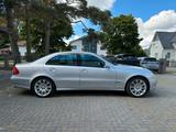 Mercedes-Benz E 200 Kompressor Avantgarde Xenon Navi Leder Aut - gebrauchte Mercedes-Benz E 200 aus dem Jahr 2008