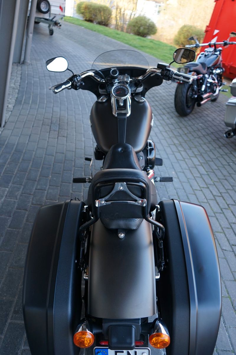 Fahrzeugabbildung Harley-Davidson Sport Glide 107 - MY20 - Guter Zustand - Jekill