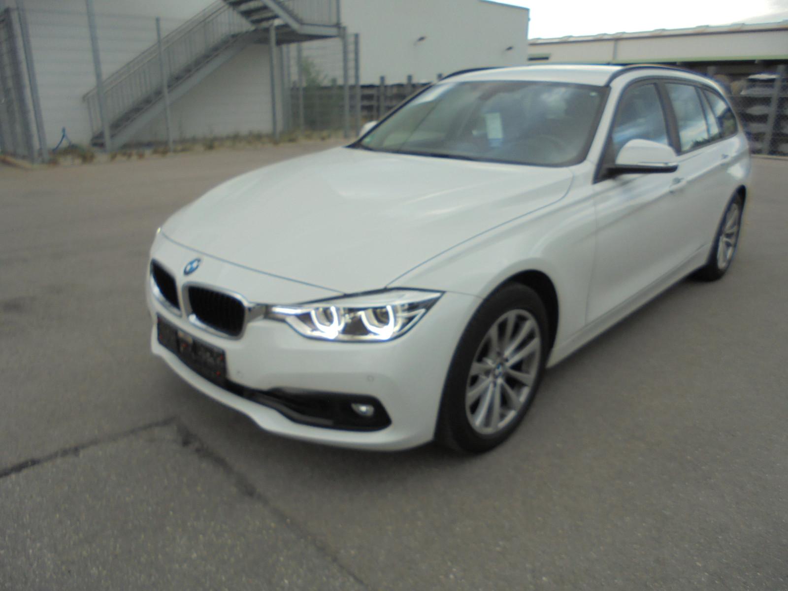 BMW 320i Touring Aut. ~ Navi ~ 73.000 Km ~ Memory ~