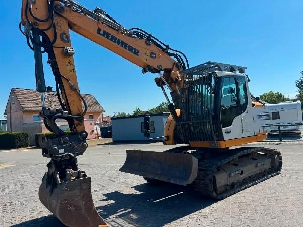 Liebherr R914 Compact S