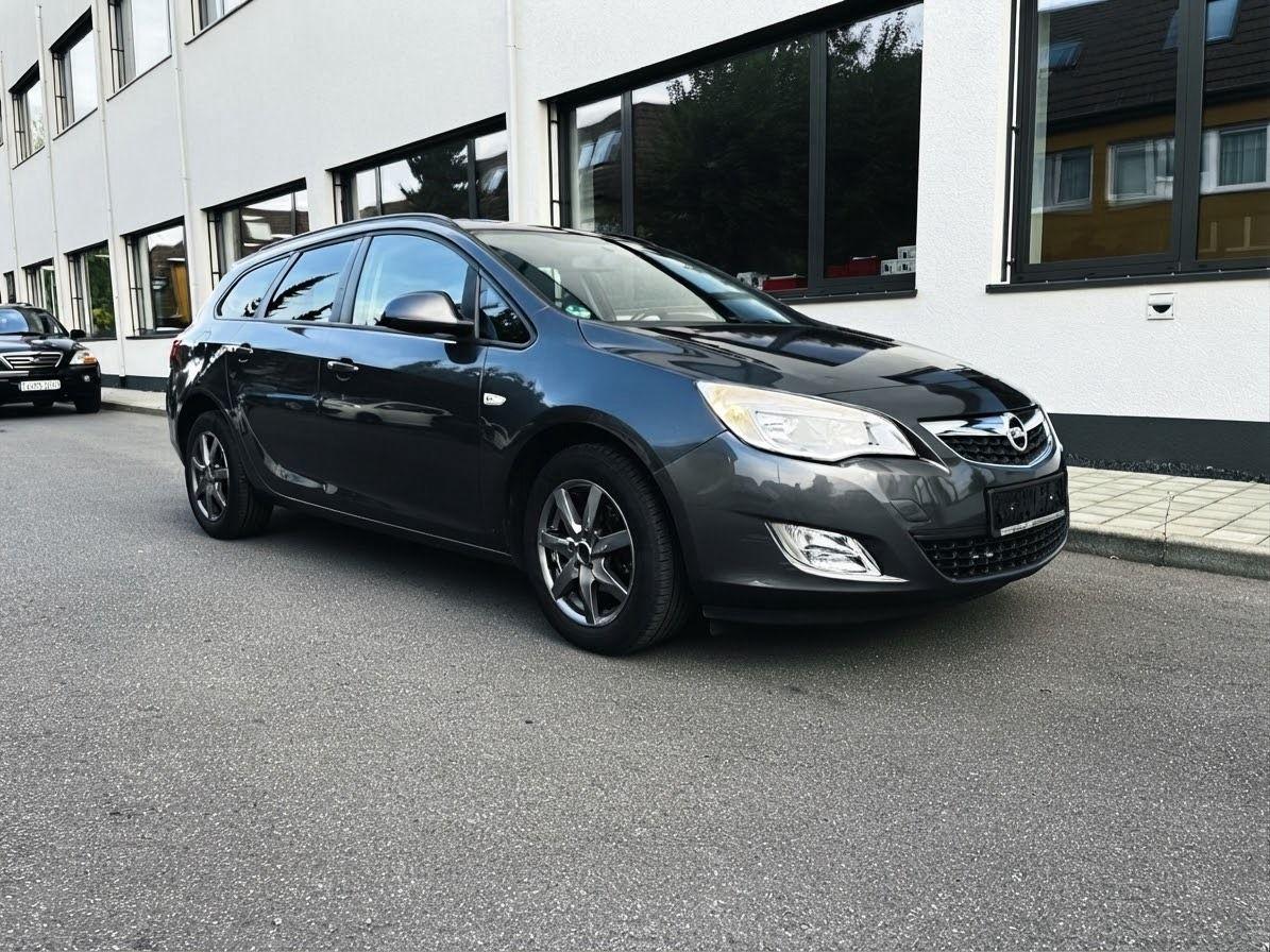 Opel Astra 2011 — engine 116 HP (85kW)