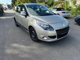 Renault Scenic 1.6 16V 110