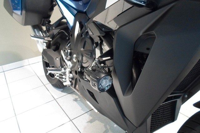 Fahrzeugabbildung BMW S1000XR mit Koffer & Topcase nur 782KM