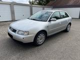 Audi A3 4-türig 1.8 AUTOMATIK TÜV NEU BENZIN - Audi A3: Türig