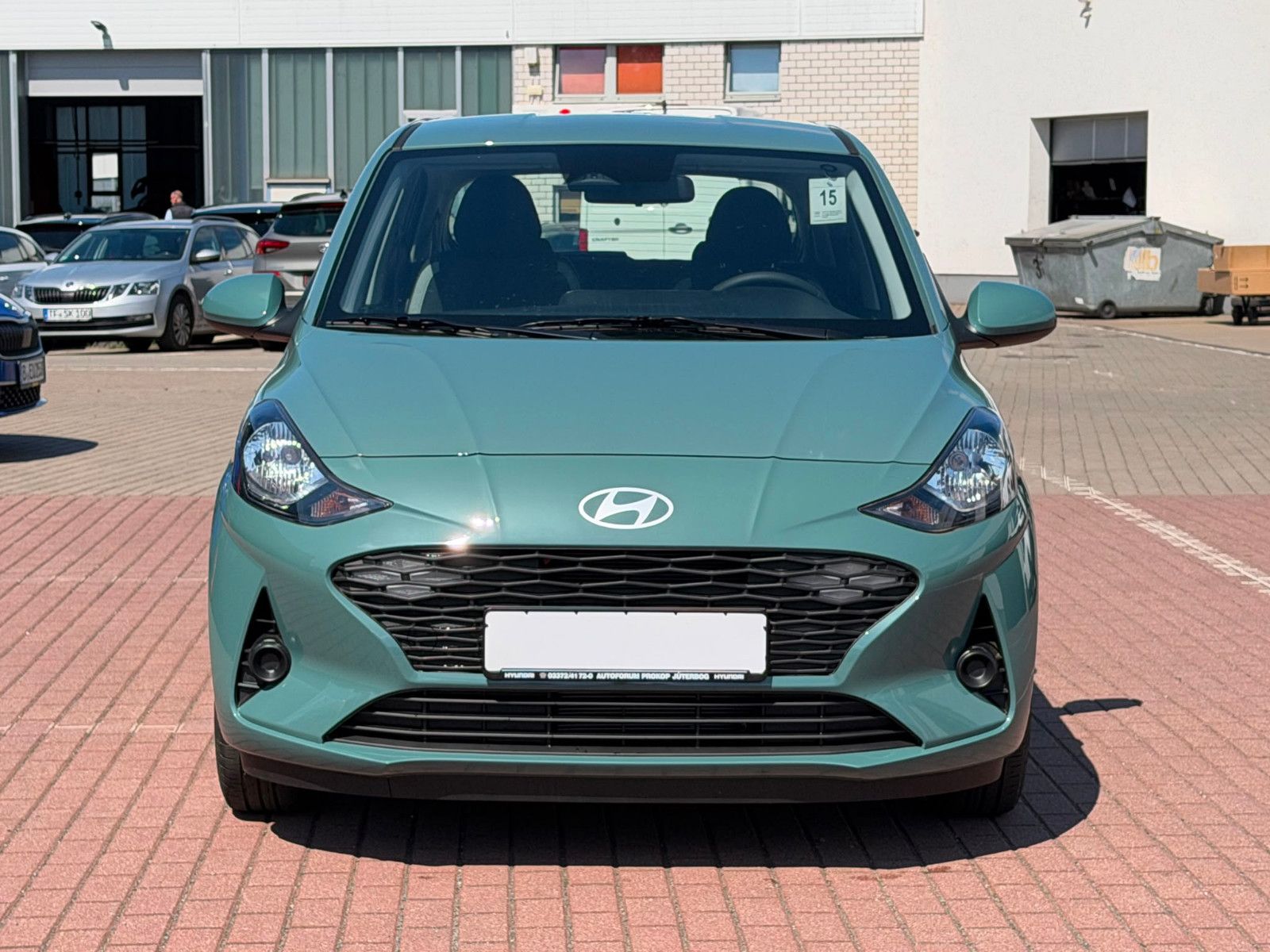 Fahrzeugabbildung Hyundai i10 1.0 Select *Navi*Klima*CarPlay*RFKamera*PDC*