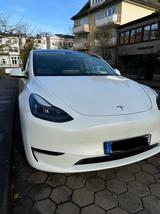 Tesla Model Y Long Range Dual Motor AWD Long Range - Tesla Gebrauchtwagen in Hamburg