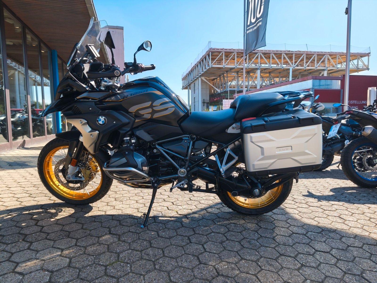 Fahrzeugabbildung BMW R1250 GS Style Exclusive/inkl.Koffer