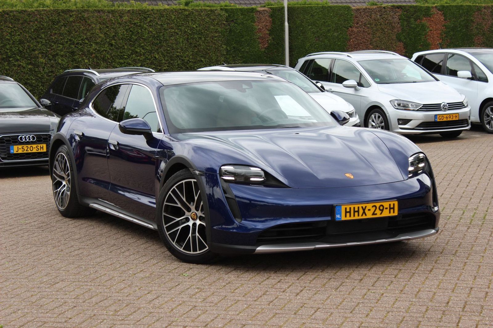 Porsche Taycan Cross Turismo 93 kWh / SoH 93,7% / Panora