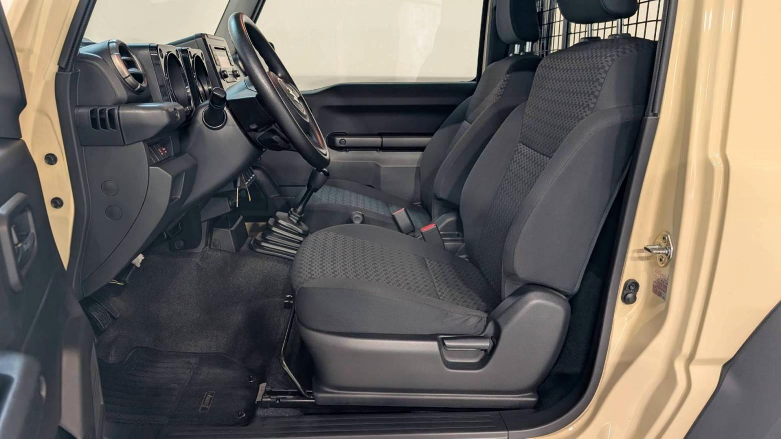 Suzuki Jimny 1,5 NFZ Comfort/WKR/SHZ/KLIMA/AHK/, миниатюра 19