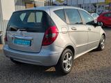 Mercedes-Benz A 180 AVANTGARDE*Autom*Leder*NAVI*PDC*Tempom* - Mercedes-Benz A 180: Van