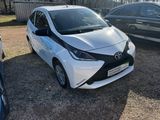 Toyota Aygo  (X)+KLIMA+GANZJAHRESREIFEN+GARANTIE - Toyota in Saarbrücken