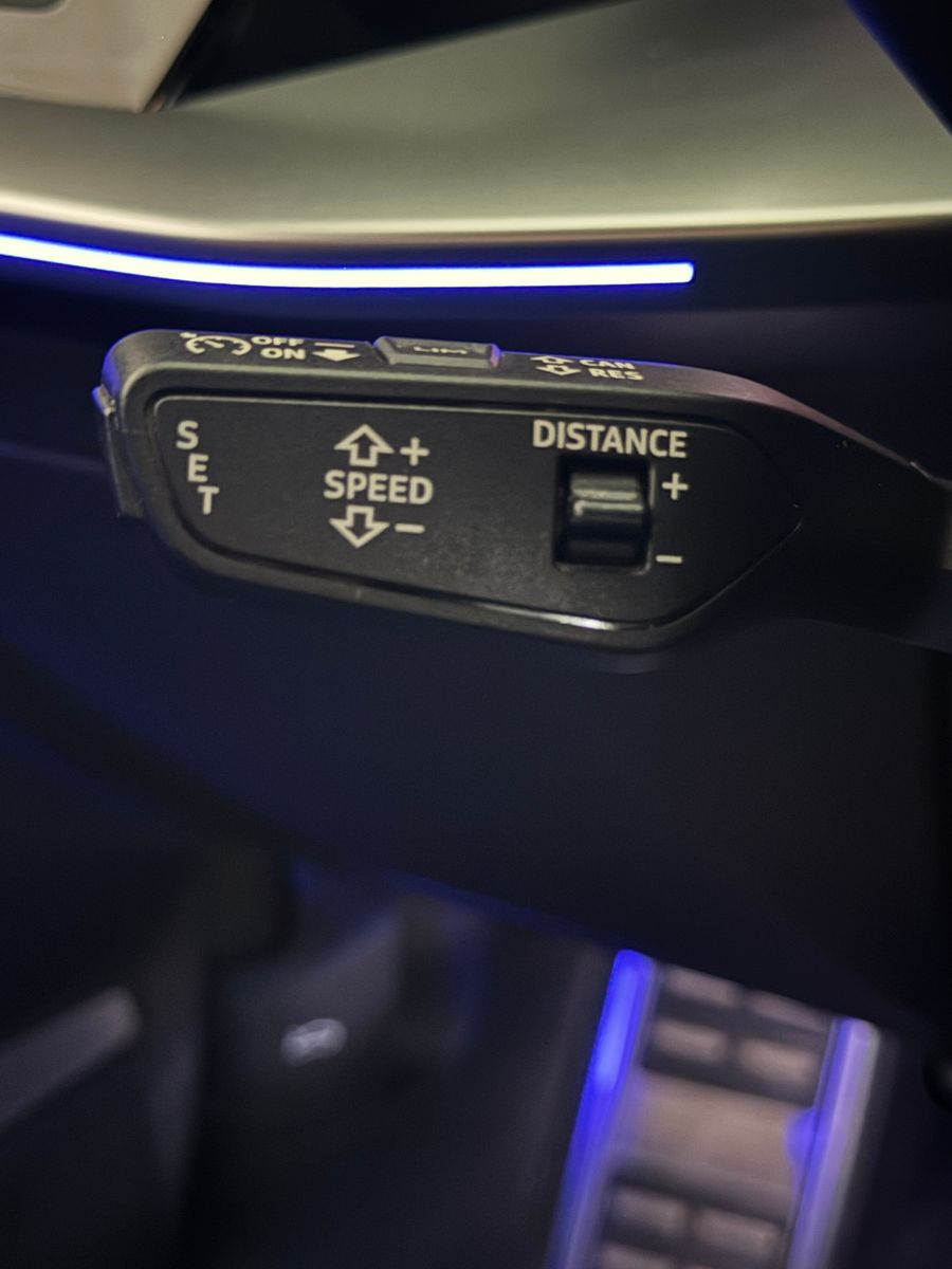 Fahrzeugabbildung Audi A3 40 TDI LIM. QUATTRO 3X S-LINE RS3 S-SITZE B&0