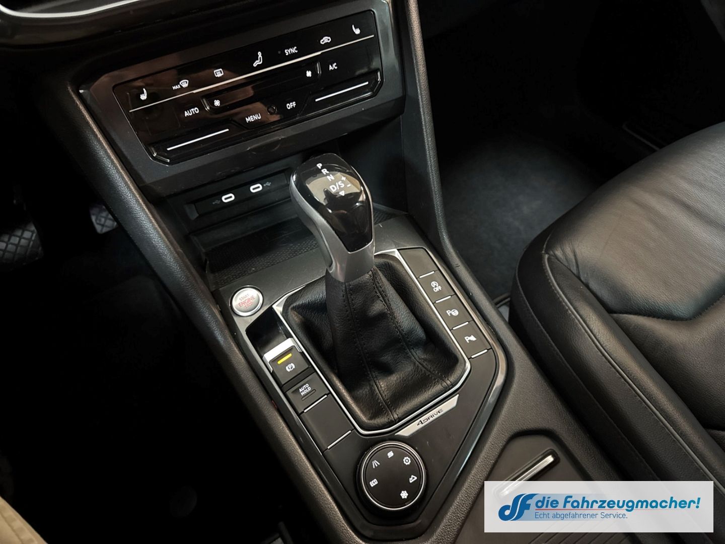 Fahrzeugabbildung SEAT Tarraco Xperience 4Drive AHK-klappbar Navi Leder